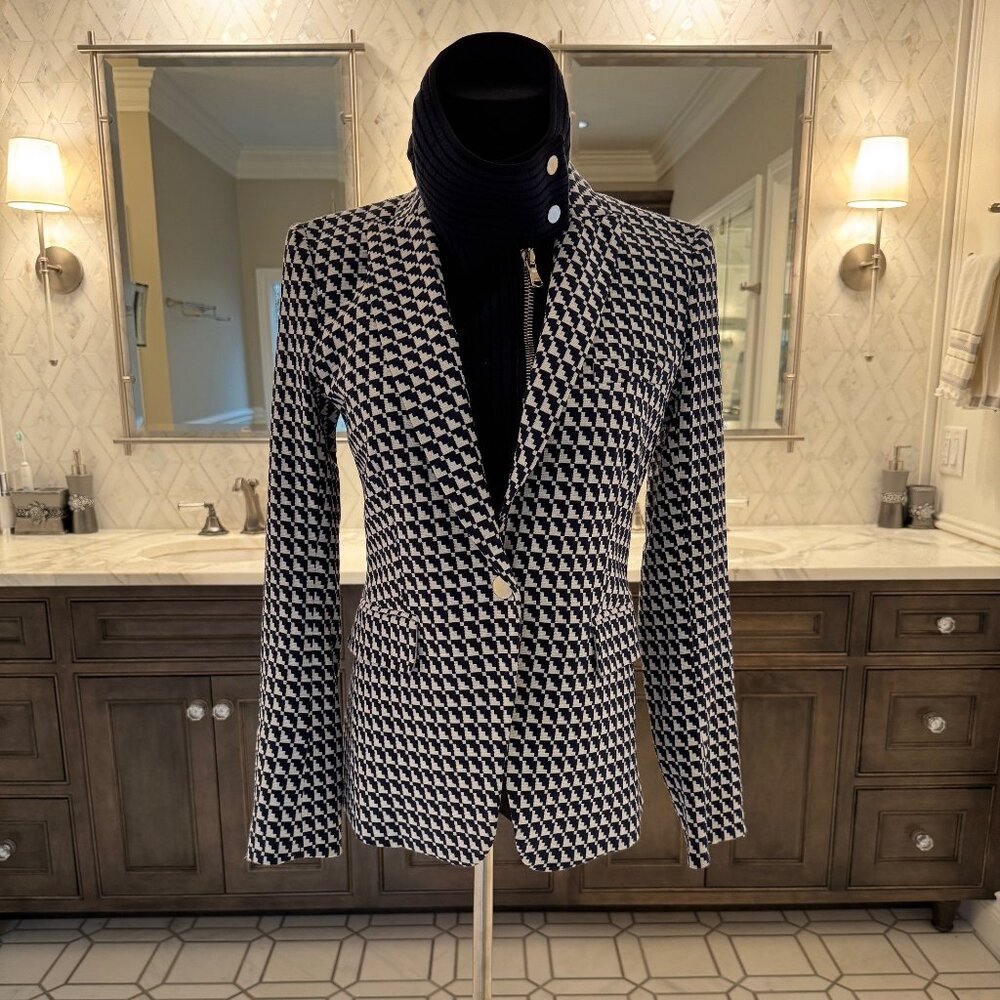 Veronica Beard Dickey Jacket Size 2.  Navy & White pattern.  Like New.
